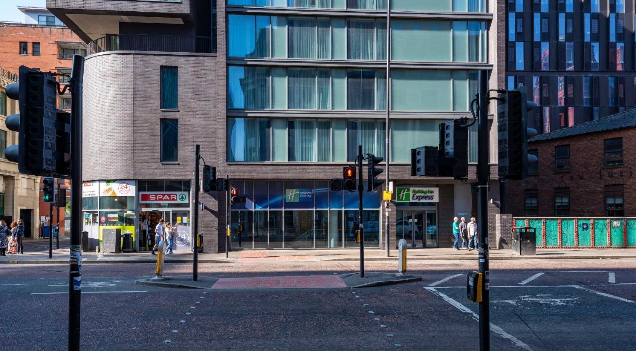 Holiday Inn Express Manchester City Centre By Ihg Екстериор снимка