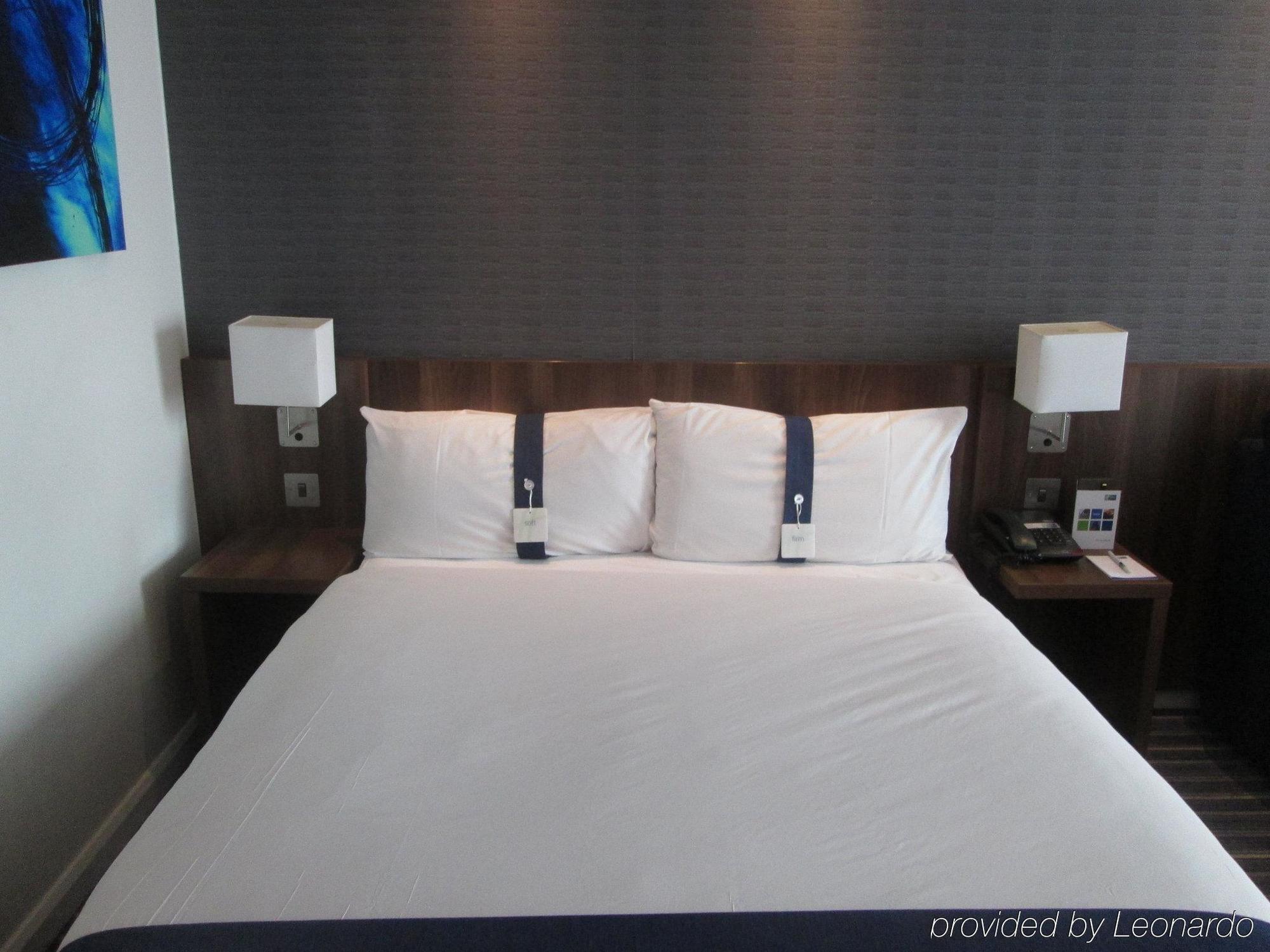 Holiday Inn Express Manchester City Centre By Ihg Екстериор снимка