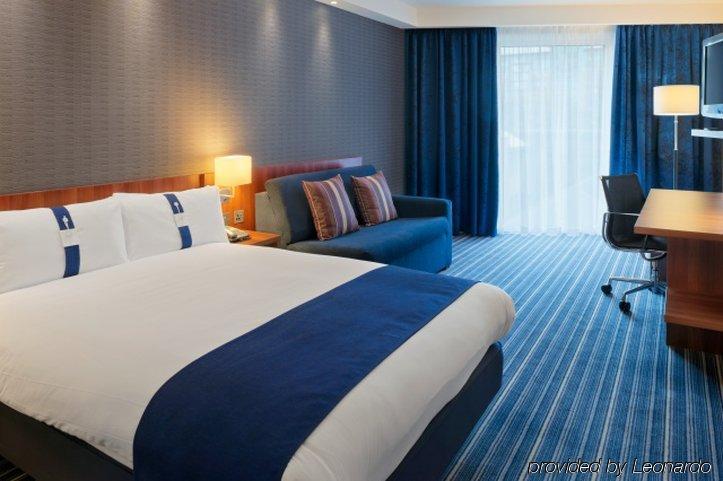 Holiday Inn Express Manchester City Centre By Ihg Стая снимка