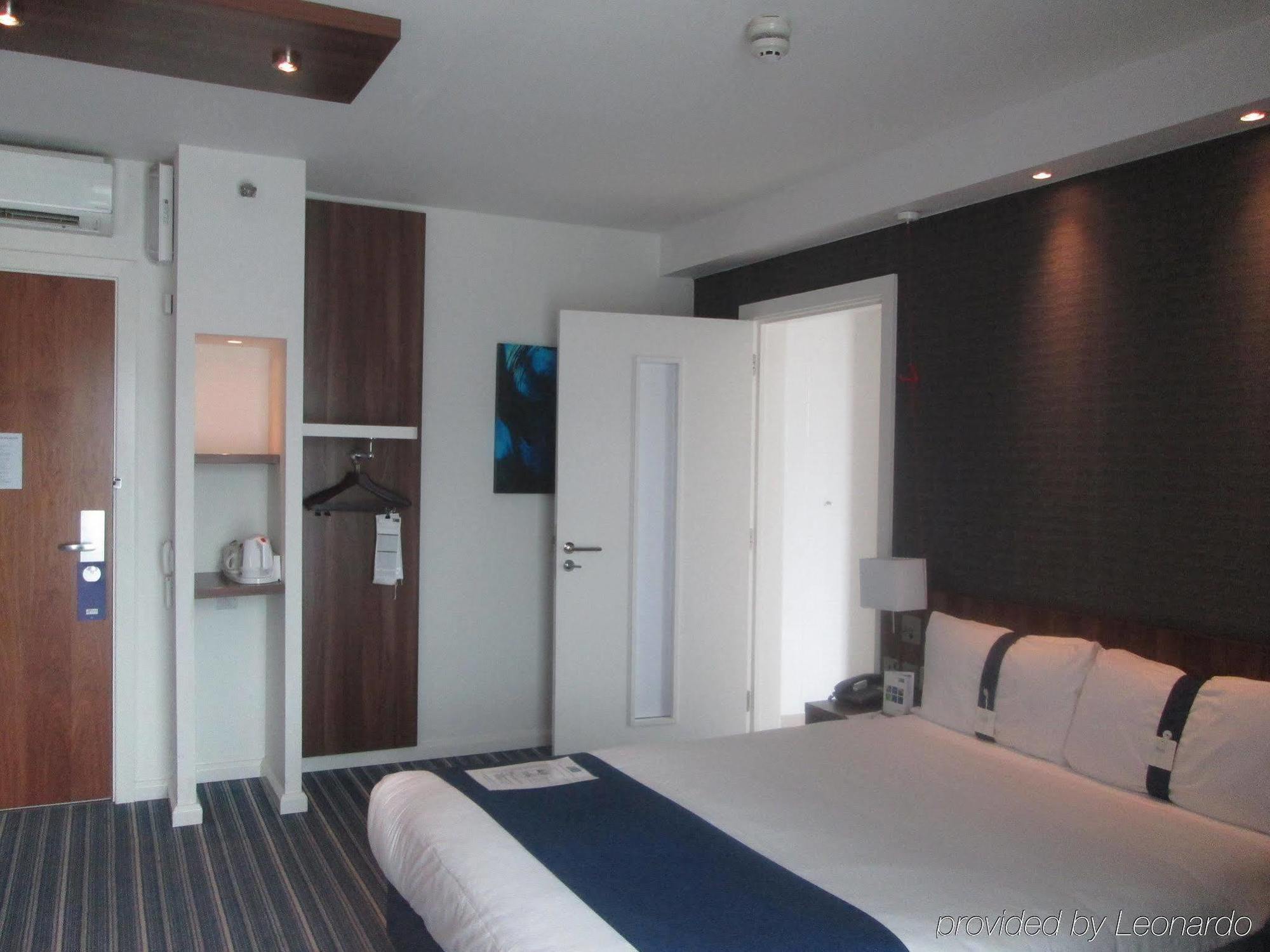 Holiday Inn Express Manchester City Centre By Ihg Екстериор снимка